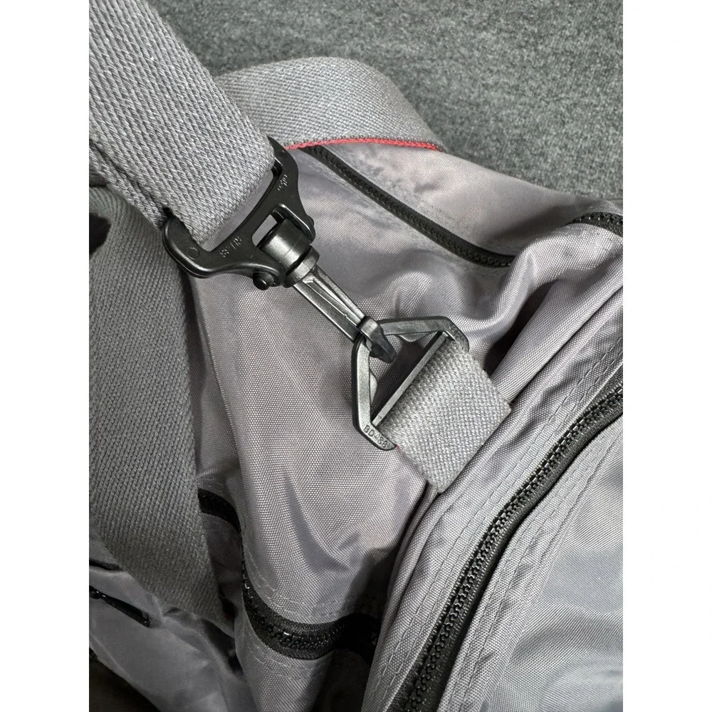 Vintage‎ Members Only Duffel Crossbody Bag Suitcase Unisex Gray